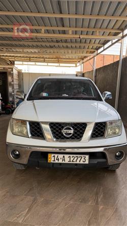 نيسان نافارا